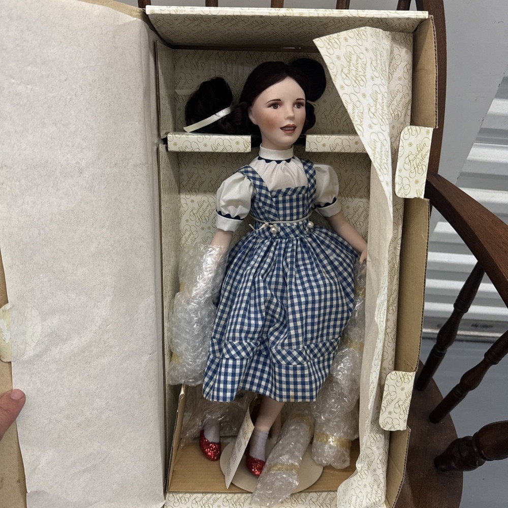 Franklin Mint Heirloom Dorothy Doll Wizard Of Oz Toto Stand 1986 Box No Dog